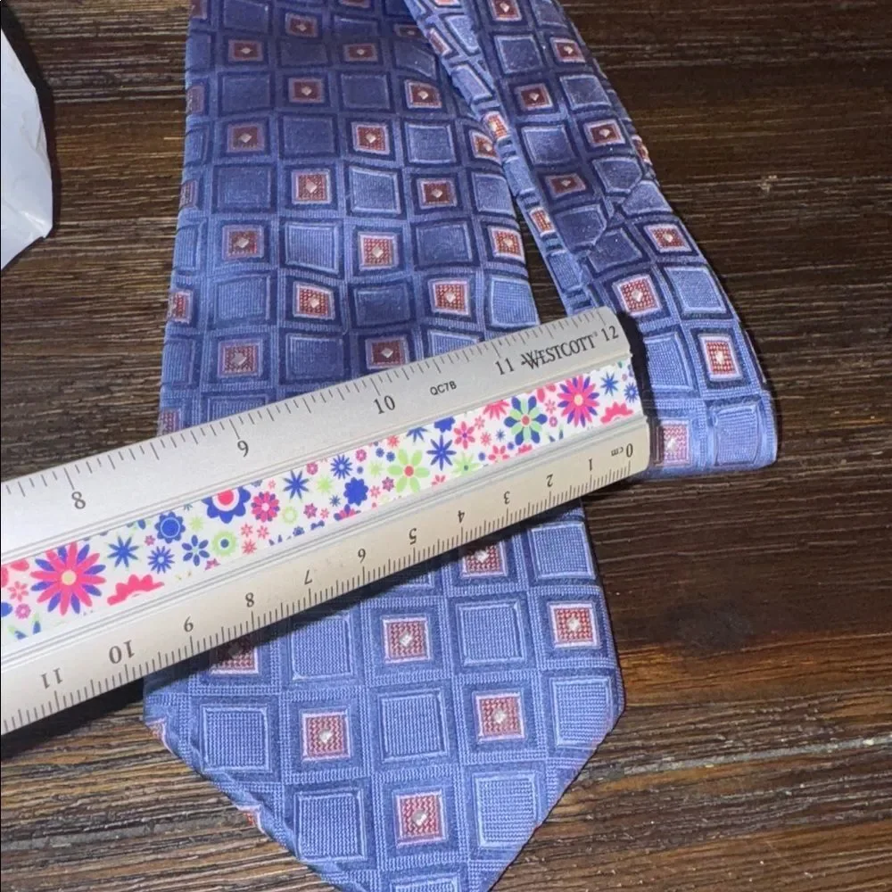 Ike Behar Vlue Elegant Geometric Patterned Tie